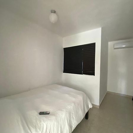 The Hostal Inn Плая дел Кармен Екстериор снимка