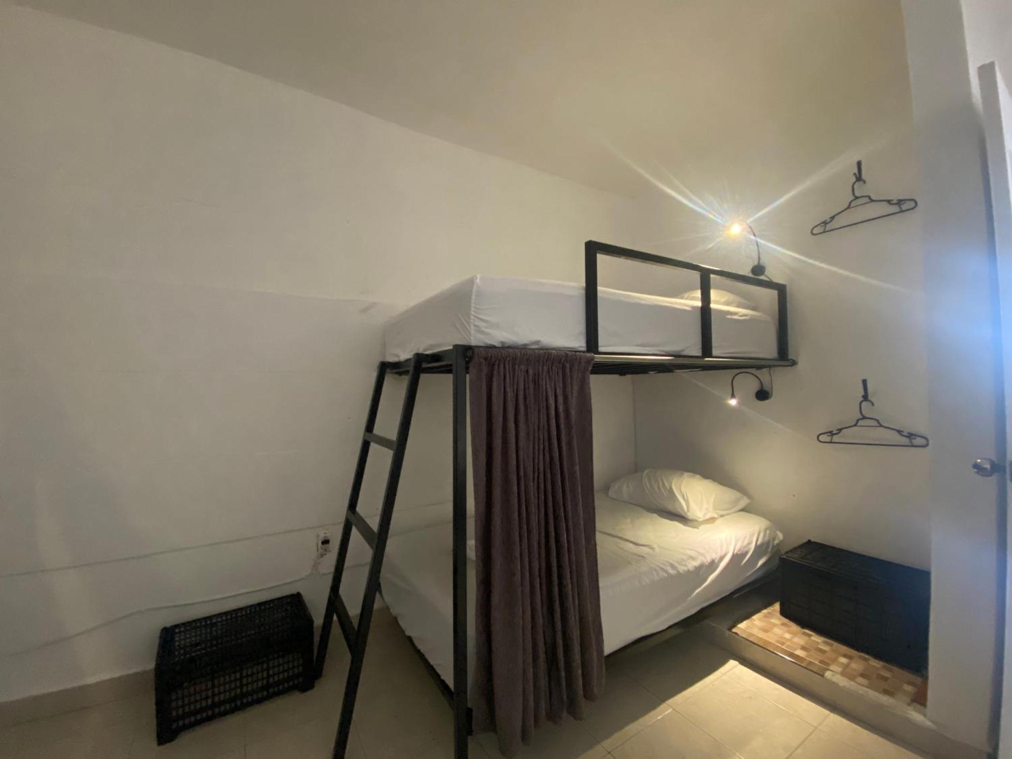 The Hostal Inn Плая дел Кармен Екстериор снимка