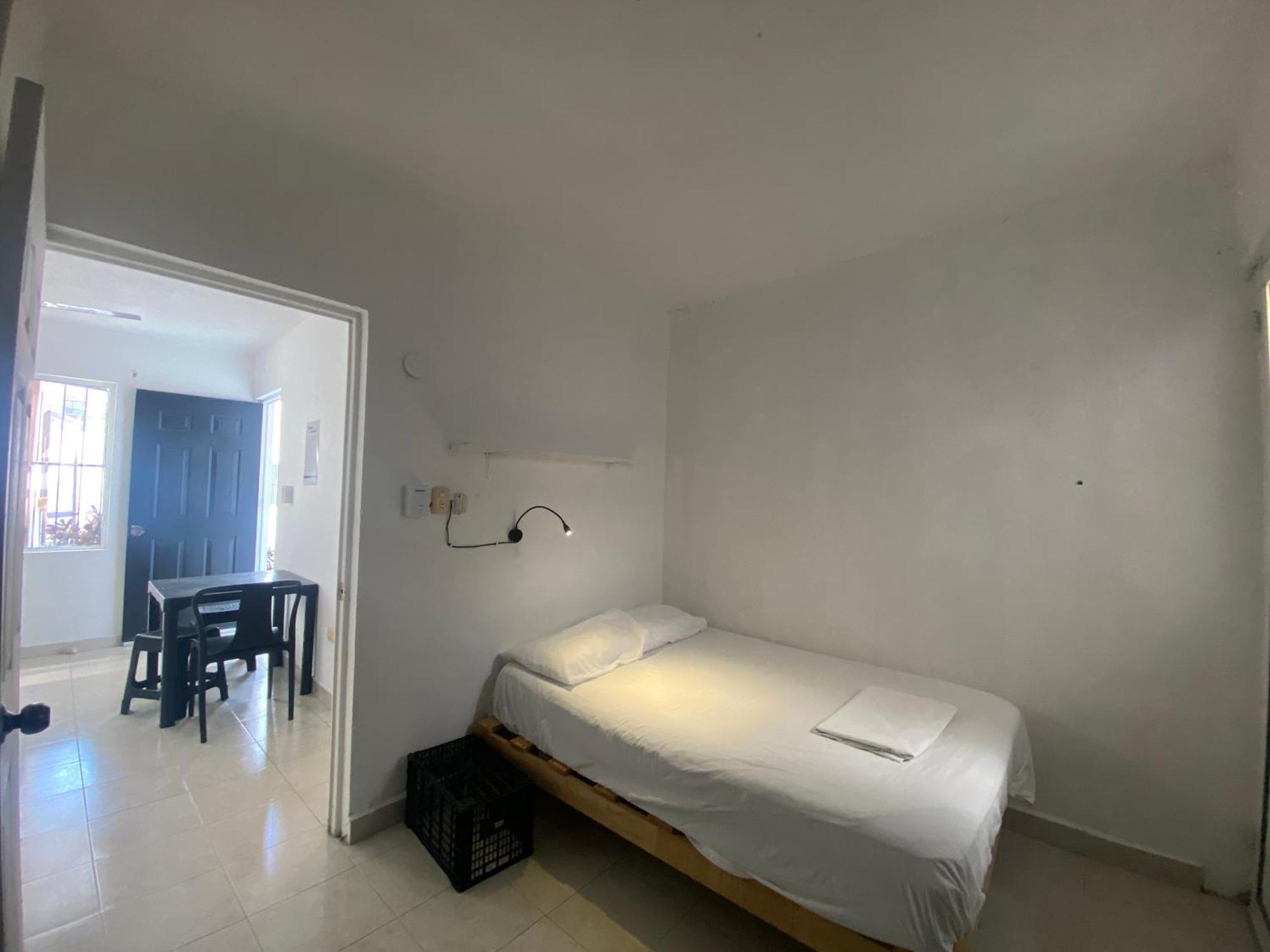 The Hostal Inn Плая дел Кармен Екстериор снимка
